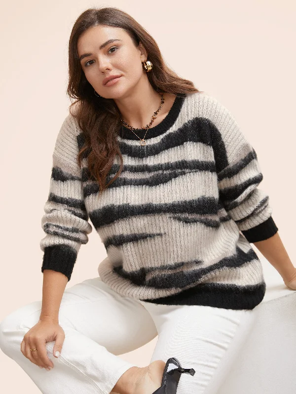 Synthetic Texture Contrast Drop Shoulder Pullover